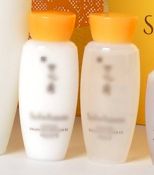 造假已成公开秘密!你看到的可能是“假的直播”CQ9电子中国网站警惕丨现在流行直播代购 但(图2) 造假已成公开秘密!你看到的可能是“假的直播”CQ9电子中国网站警惕丨现在流行直播代购 但(图2)